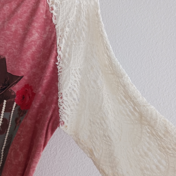 Cute Top - Picture 2 of 3